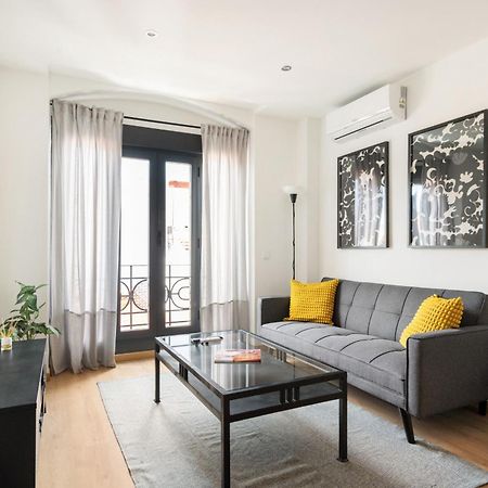 Apartamento En La Avenida De La Albufera Alquiler Temporal Madrid Esterno foto